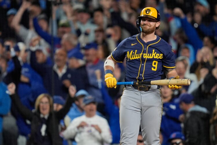 Cubs use 4-run 1st inning to top the Brewers 4-3 and avoid NL Division Series sweep